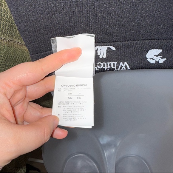 Off-White Athleasure Off-stamp Logo Seamless Crewneck Sports Bra - Picture 9 of 9